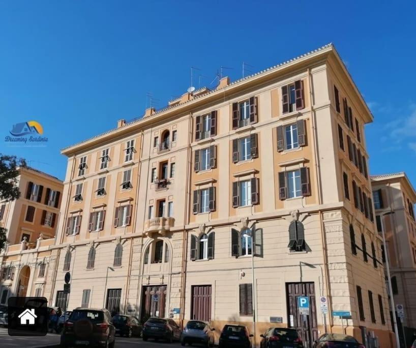 Stupenda Suite A Cagliari Piazza Galilei ภายนอก รูปภาพ