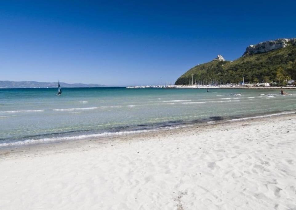 Stupenda Suite A Cagliari Piazza Galilei ภายนอก รูปภาพ