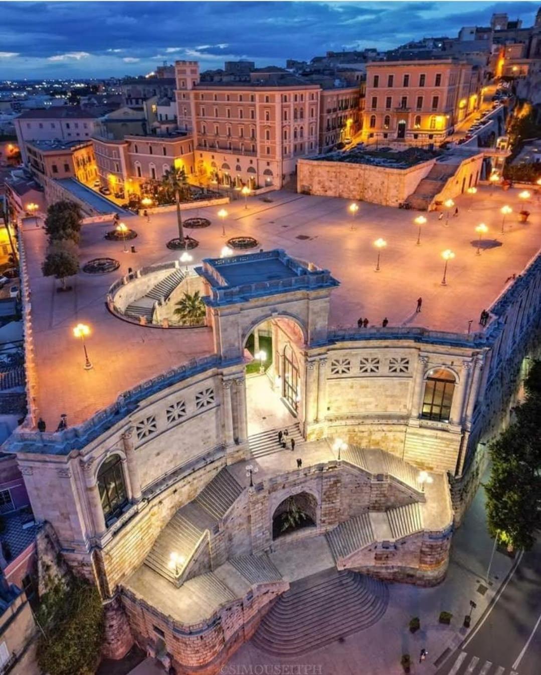 Stupenda Suite A Cagliari Piazza Galilei ภายนอก รูปภาพ